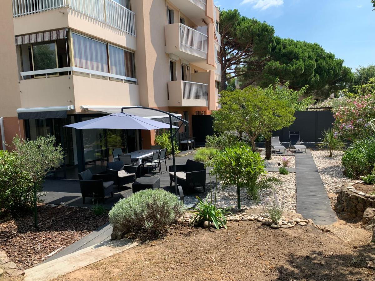 Appartement Les Enganes à Fréjus Extérieur photo