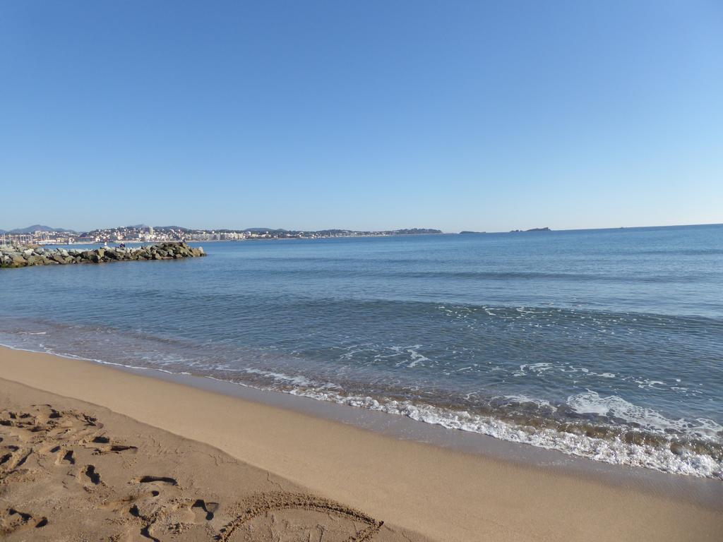 Appartement Les Enganes à Fréjus Extérieur photo
